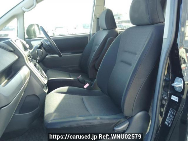 Used 2008 AT toyota voxy ZRR70W Image[14]