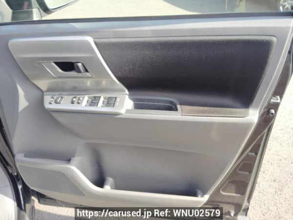 Used 2008 AT toyota voxy ZRR70W Image[18]