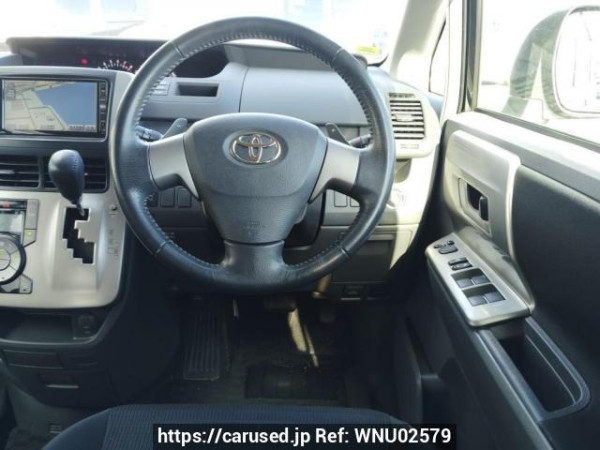 Used 2008 AT toyota voxy ZRR70W Image[20]