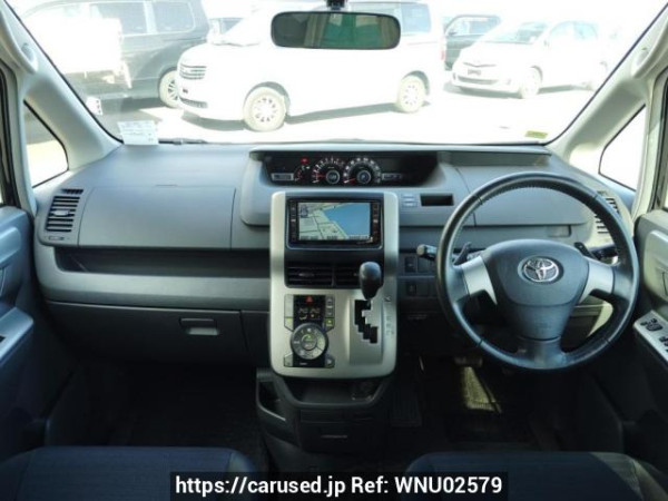 Used 2008 AT toyota voxy ZRR70W Image[21]