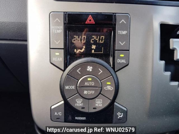 Used 2008 AT toyota voxy ZRR70W Image[25]