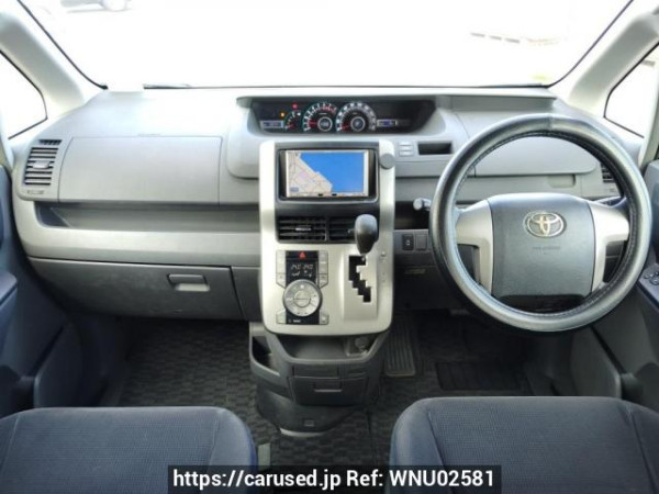 Used 2009 AT toyota voxy ZRR70G Image[21]