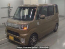 Daihatsu Wake LA700S