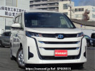 Toyota Noah ZWR90W