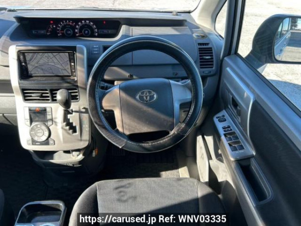 Used 2007 AT toyota voxy ZRR70W Image[20]