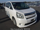 Toyota Noah ZRR70W