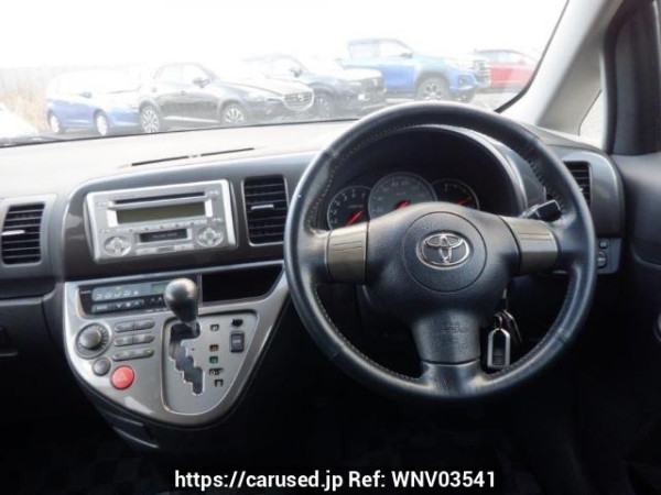 Used 2004 AT toyota wish ANE10G Image[18]