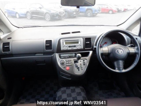Used 2004 AT toyota wish ANE10G Image[19]