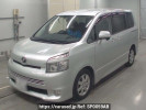 Toyota Voxy ZRR75W