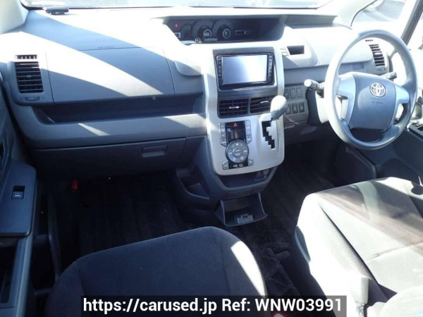 Used 2009 AT toyota noah ZRR75G Image[15]