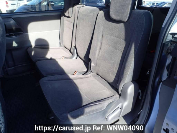 Used 2008 AT toyota voxy ZRR70G Image[15]