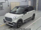 Daihatsu Cast LA250S