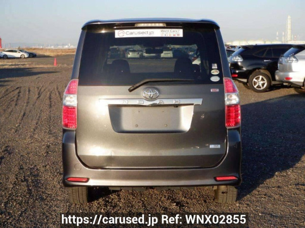 Used 2007 AT toyota noah ZRR70W Image[5]