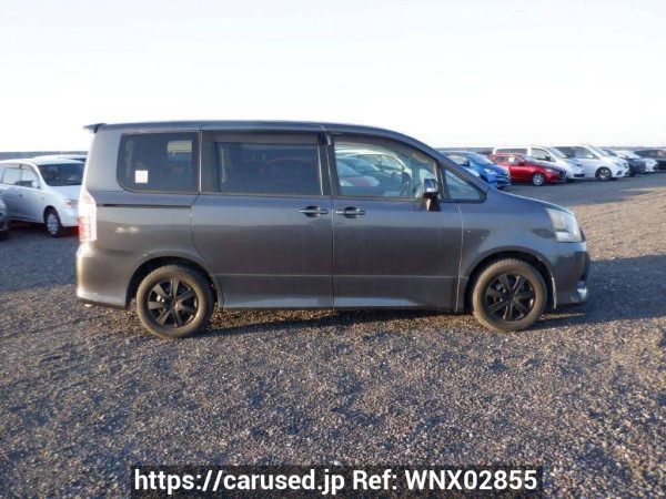 Used 2007 AT toyota noah ZRR70W Image[7]