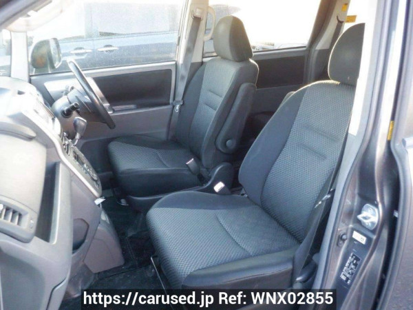 Used 2007 AT toyota noah ZRR70W Image[12]