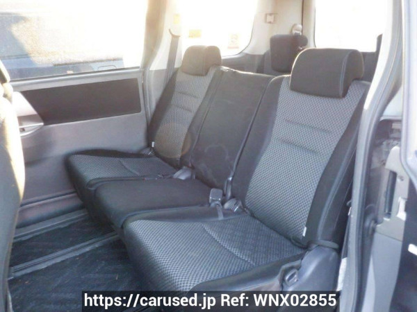 Used 2007 AT toyota noah ZRR70W Image[14]