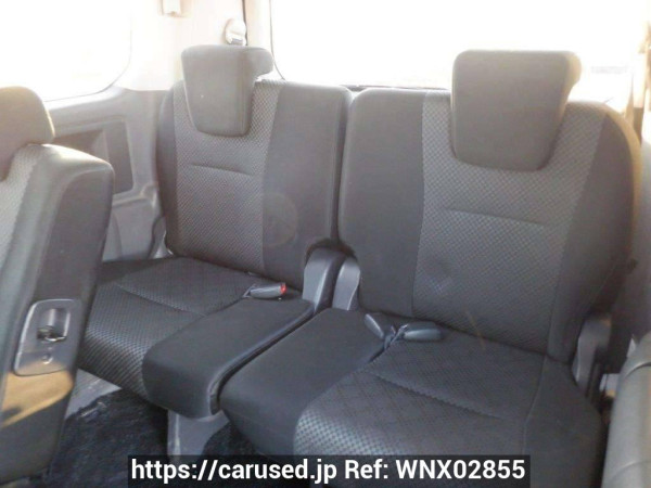 Used 2007 AT toyota noah ZRR70W Image[15]