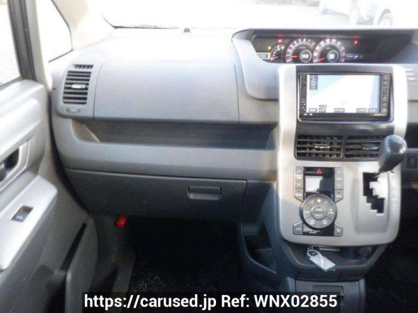 Used 2007 AT toyota noah ZRR70W Image[17]