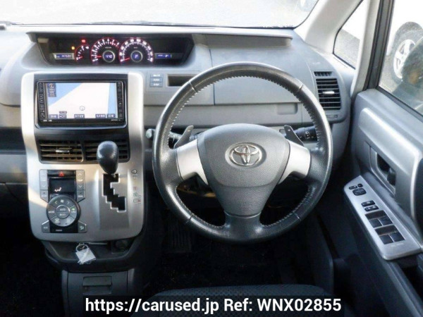 Used 2007 AT toyota noah ZRR70W Image[18]