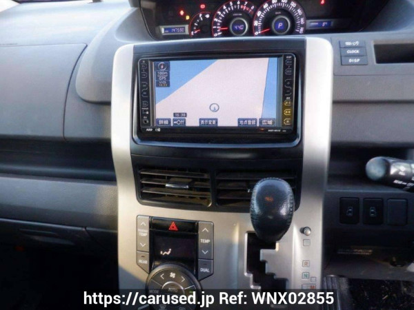 Used 2007 AT toyota noah ZRR70W Image[19]
