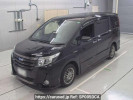 Toyota Noah ZWR80W