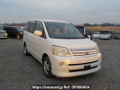 Toyota Noah AZR65G