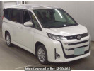 Toyota Noah MZRA95W