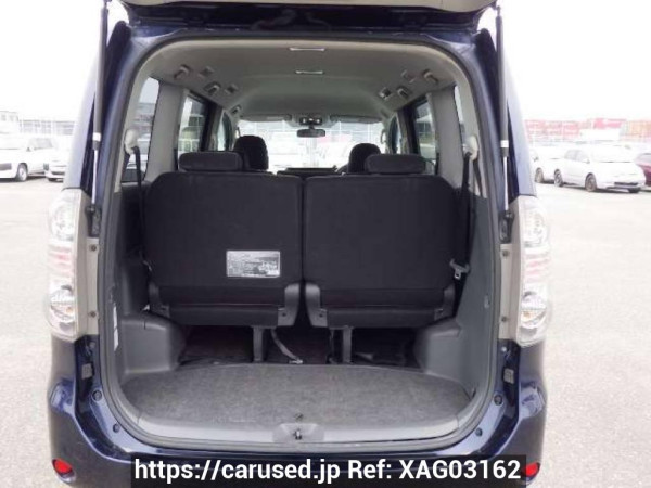 Used 2010 AT toyota voxy ZRR70G Image[8]