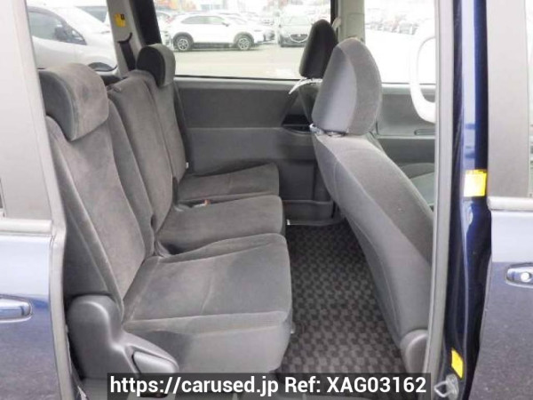 Used 2010 AT toyota voxy ZRR70G Image[15]