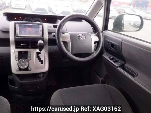 Used 2010 AT toyota voxy ZRR70G Image[20]