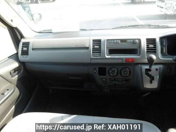 Used 2004 AT toyota hiace-van KDH205K Image[16]