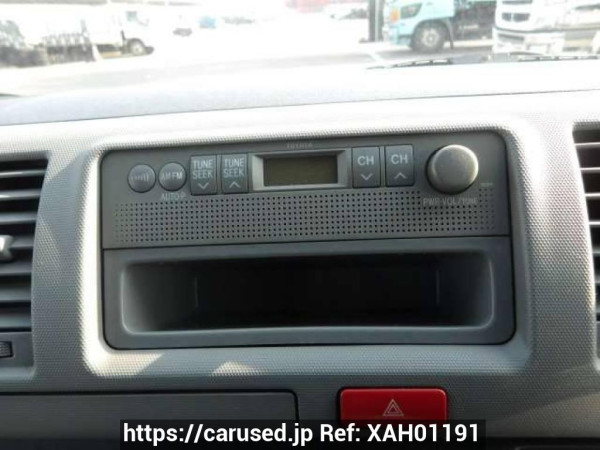 Used 2004 AT toyota hiace-van KDH205K Image[19]