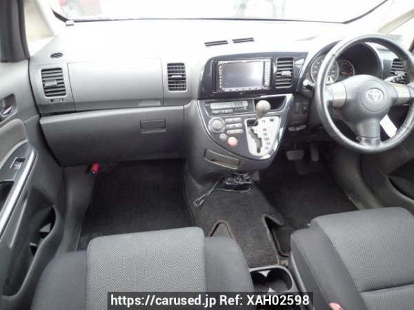 Used 2003 AT toyota wish ZNE14G Image[16]