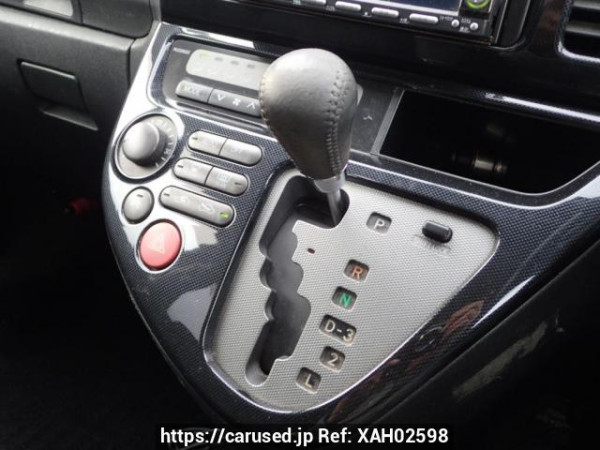 Used 2003 AT toyota wish ZNE14G Image[21]