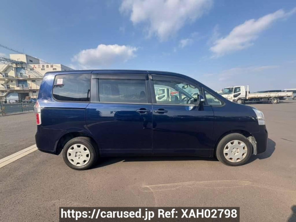 Used 2008 AT toyota noah ZRR75G Image[7]