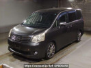 Toyota Noah ZRR70G