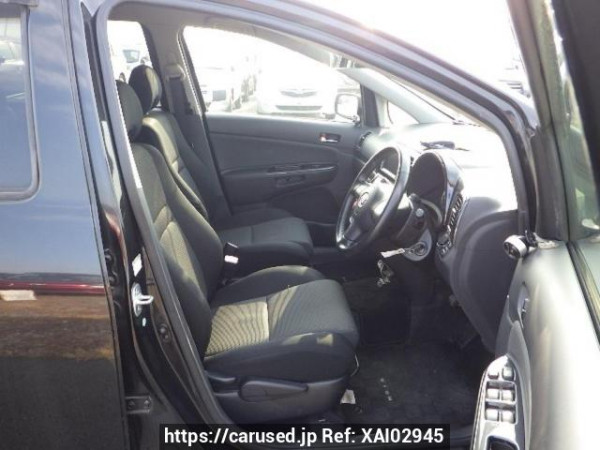 Used 2004 AT toyota wish ZNE10G Image[12]