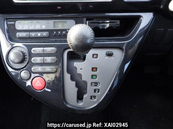 Used 2004 AT toyota wish ZNE10G Image[26]