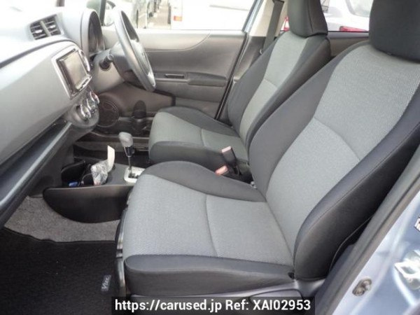 Used 2012 AT toyota vitz KSP130 Image[12]
