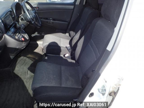 Used 2005 AT toyota wish ZNE10G Image[12]