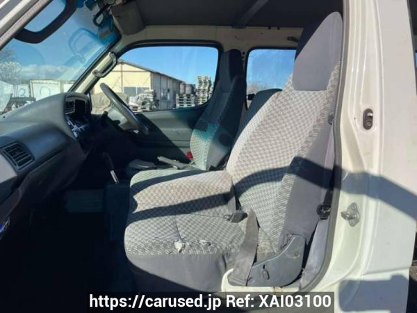 Used 2003 AT toyota hiace-van TRH112V Image[13]