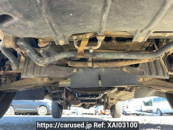 Used 2003 AT toyota hiace-van TRH112V Image[32]