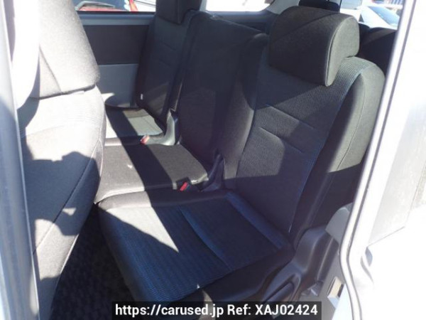 Used 2008 AT toyota voxy ZRR75W Image[14]