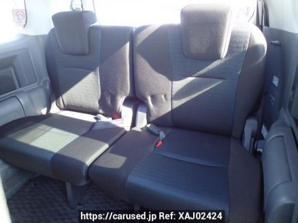 Used 2008 AT toyota voxy ZRR75W Image[15]