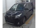 Toyota Noah ZRR80W