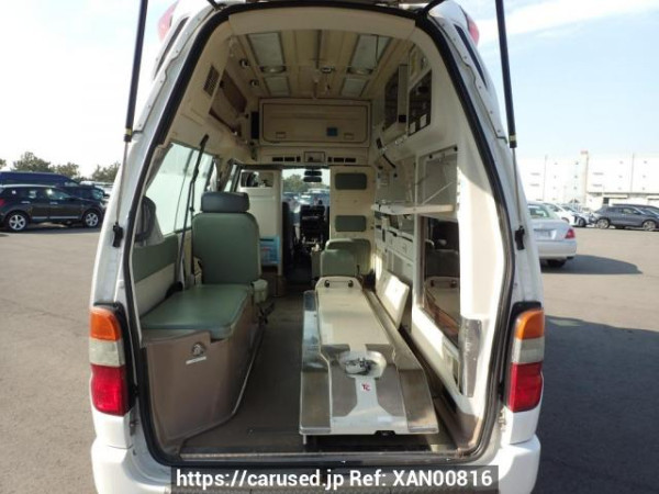 Used 2001 AT toyota granvia VCH38S Image[6]
