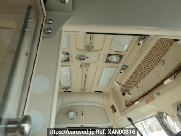 Used 2001 AT toyota granvia VCH38S Image[13]