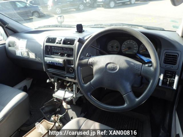 Used 2001 AT toyota granvia VCH38S Image[15]