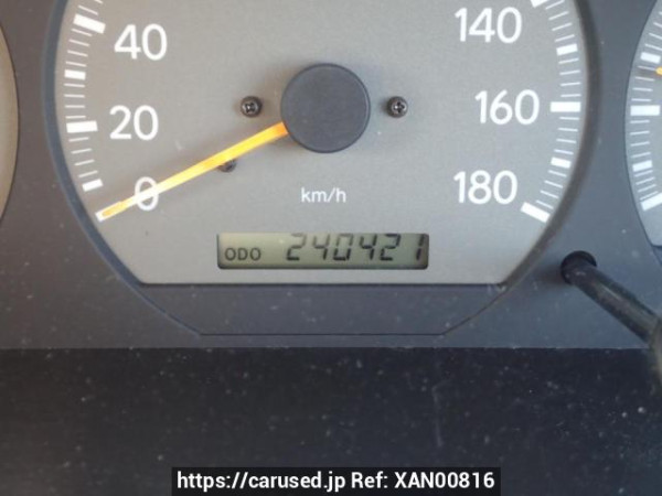 Used 2001 AT toyota granvia VCH38S Image[18]