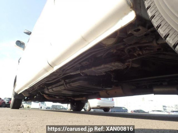 Used 2001 AT toyota granvia VCH38S Image[30]